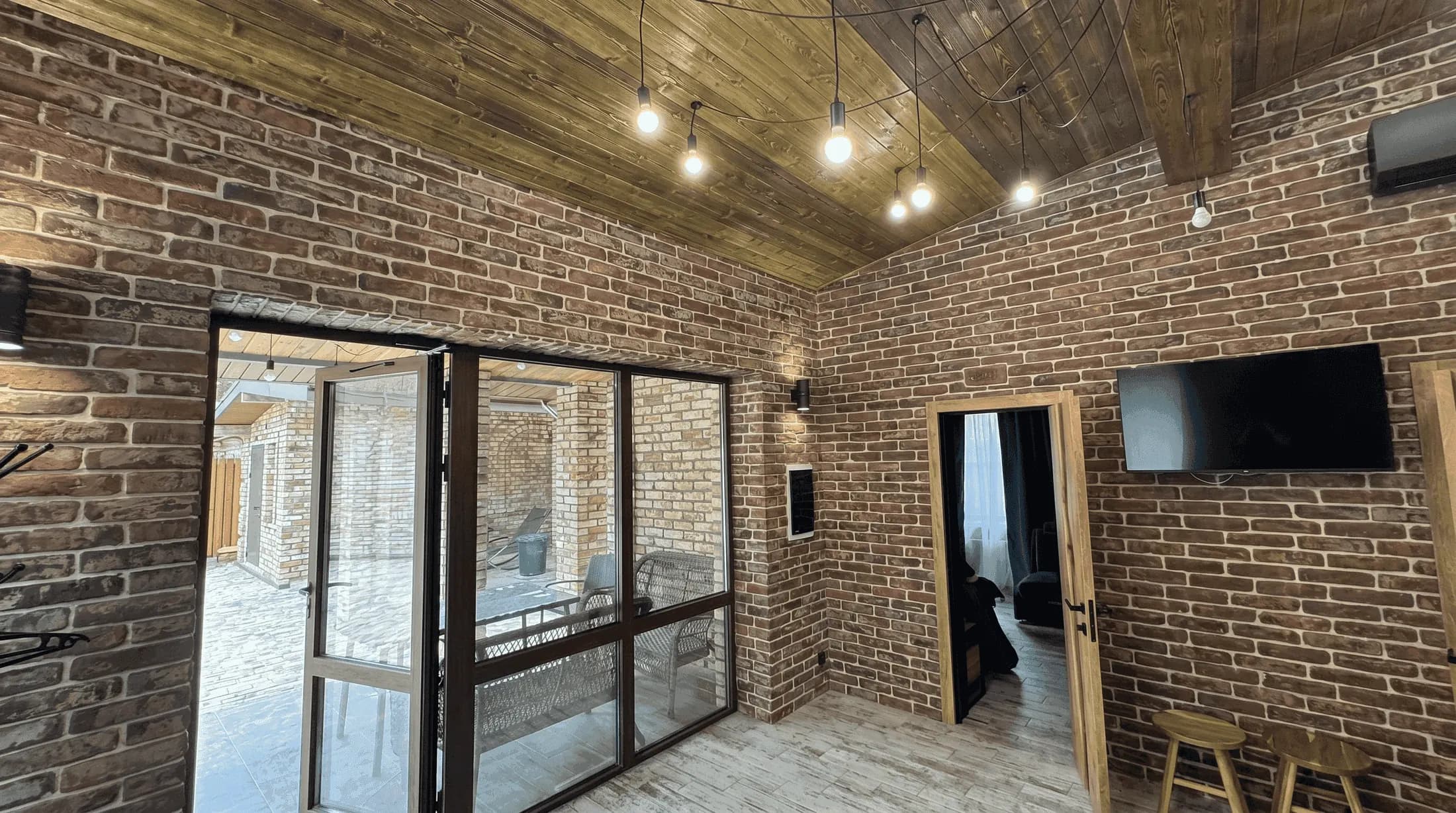 Family Loft · Alpha